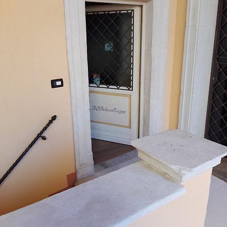 B&B Palazzo Cappa LʼAquila Екстериор снимка