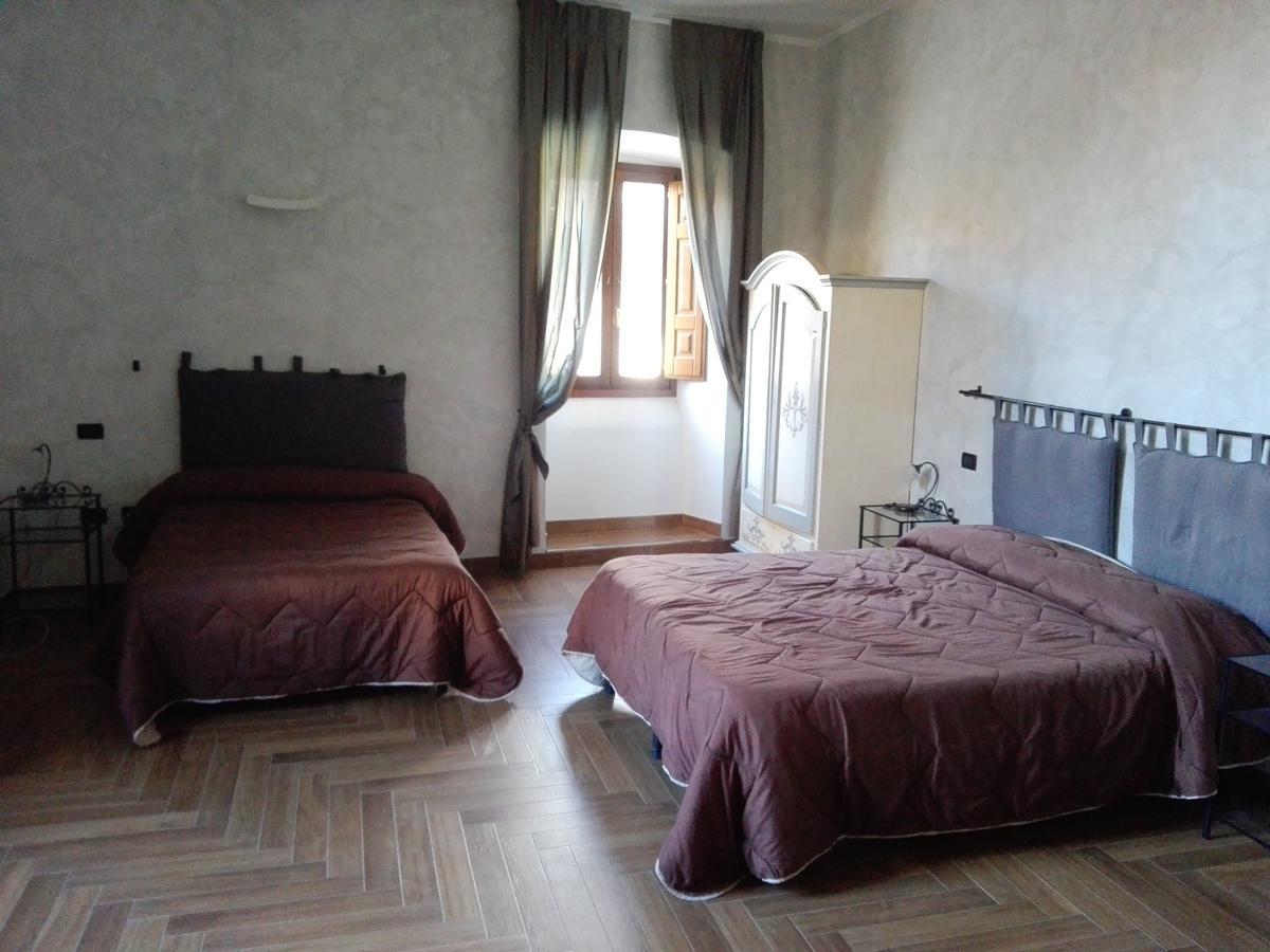 B&B Palazzo Cappa LʼAquila Екстериор снимка