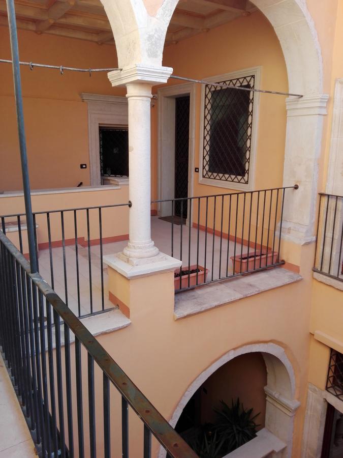 B&B Palazzo Cappa LʼAquila Екстериор снимка